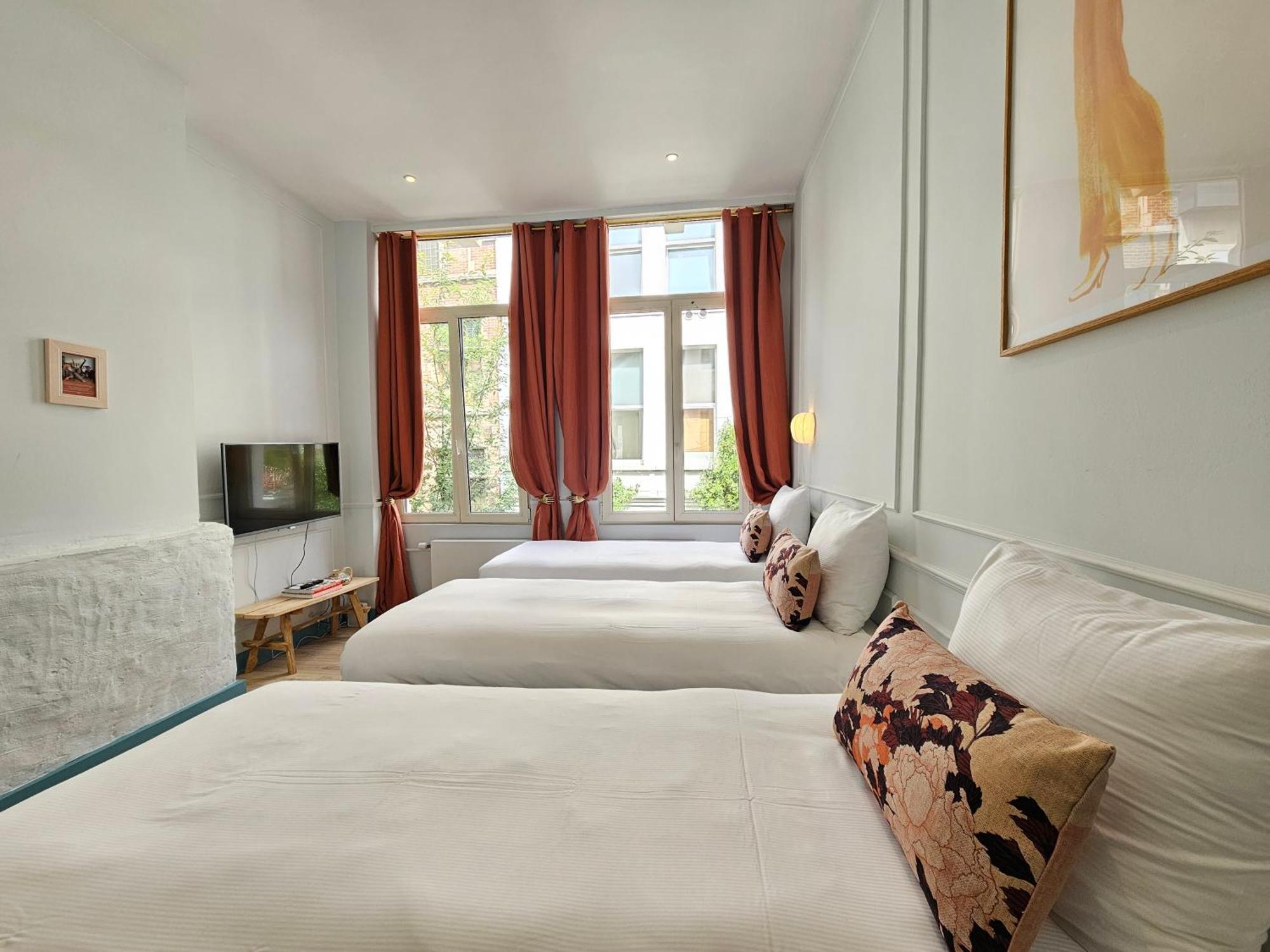 Shway - The Saffron Dress Vakantiehuis *